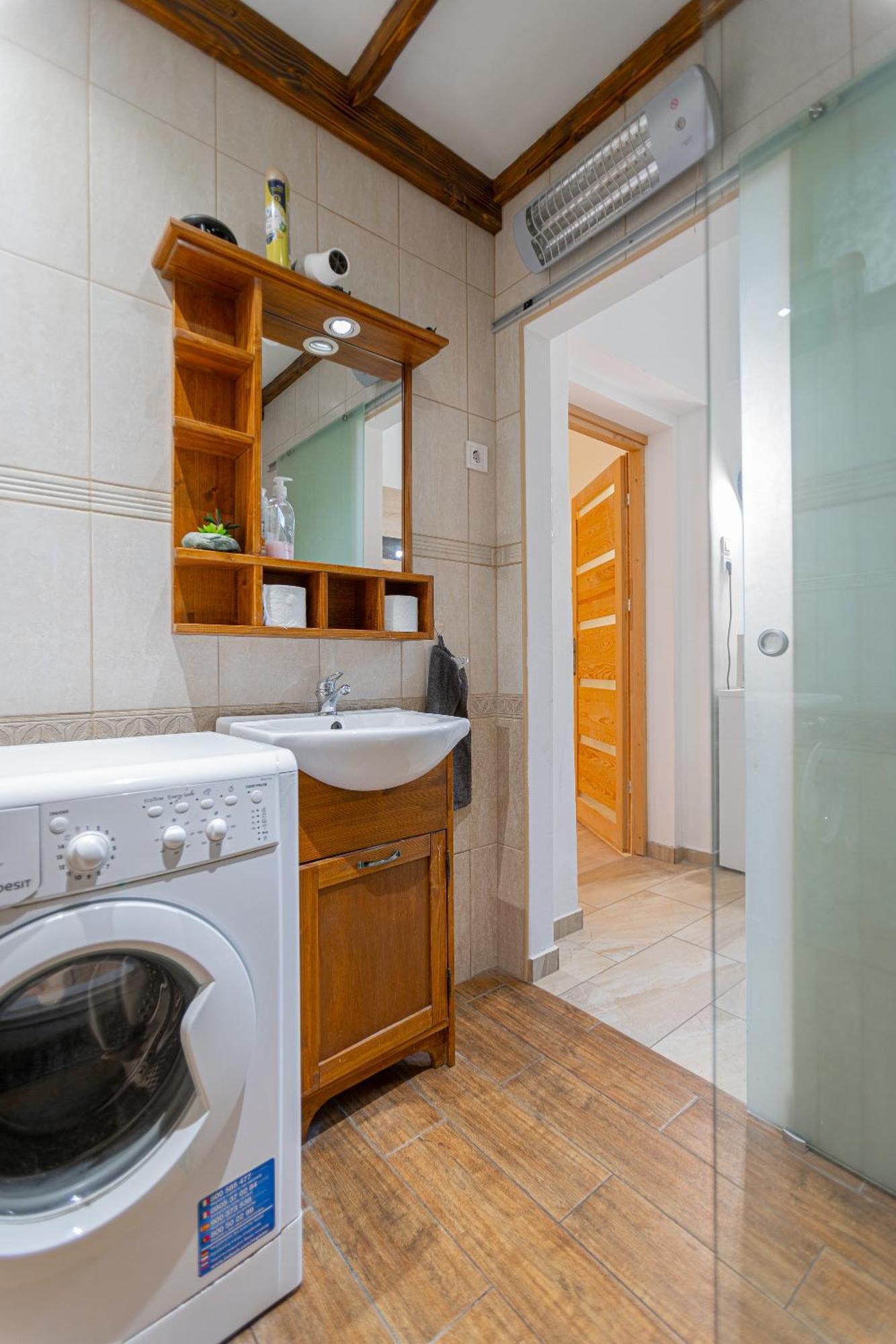 Cosy Flat With Balcony Apartmán *