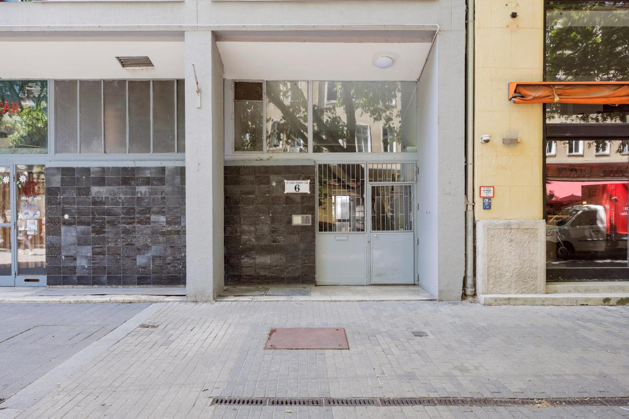 Apartman Elegant Overlooking The Music Academy Budapest