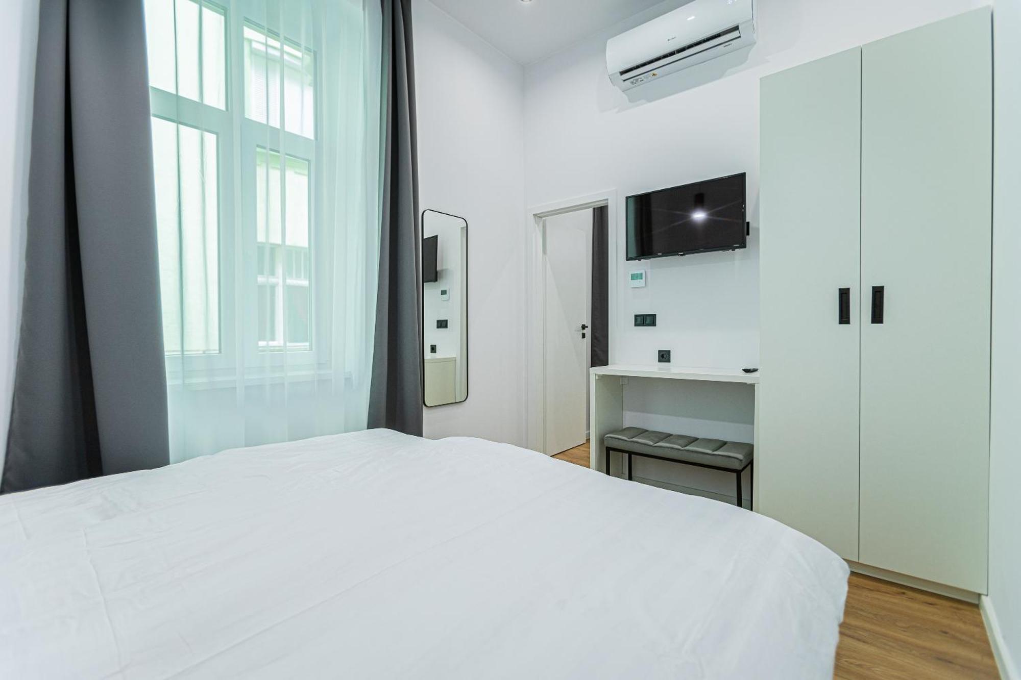 Apartamento Deluxe4 With 2 Next To The Synagogue Free Air Conditioner, Sauna Budapest