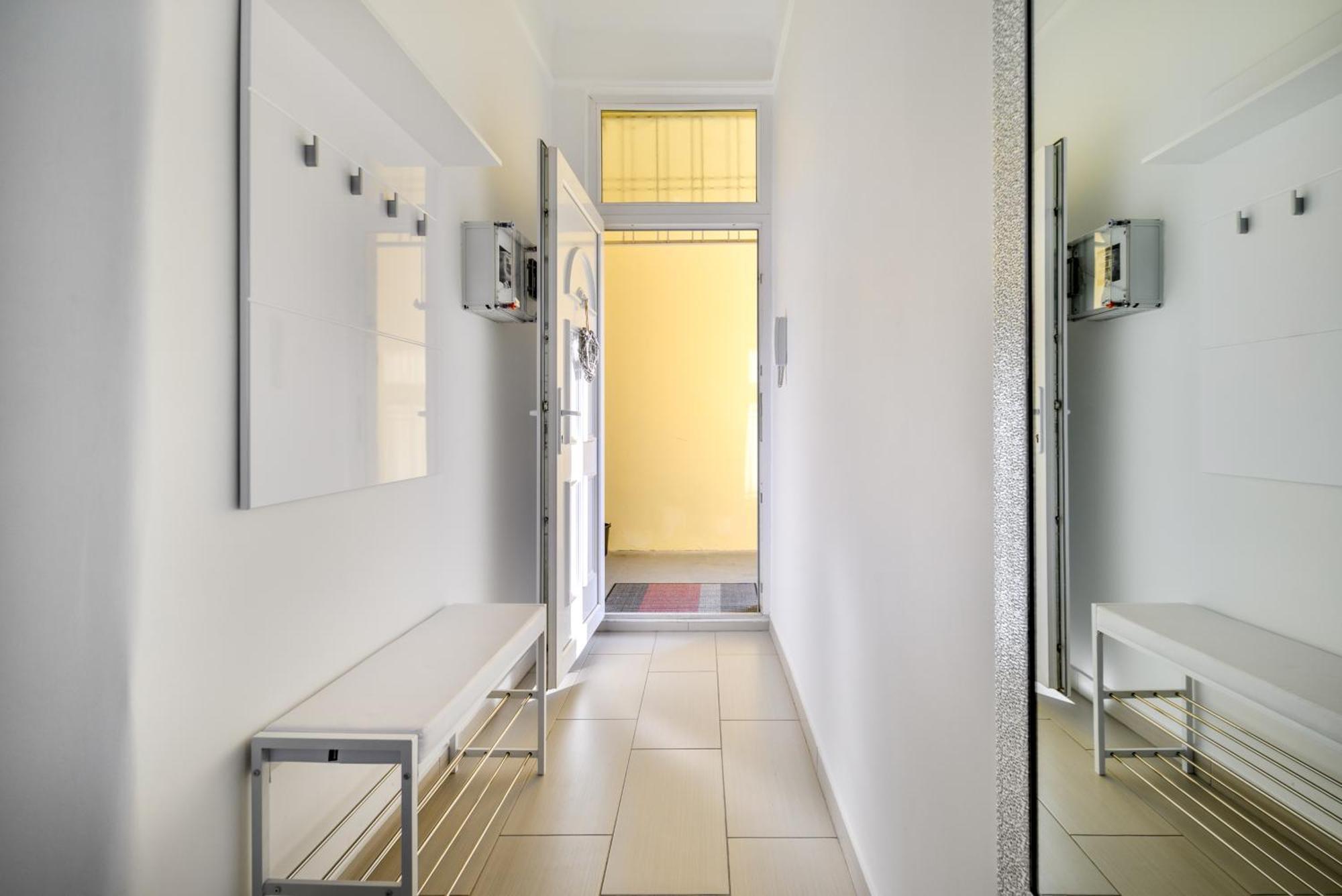 Oasis 2 Bd Apartment *