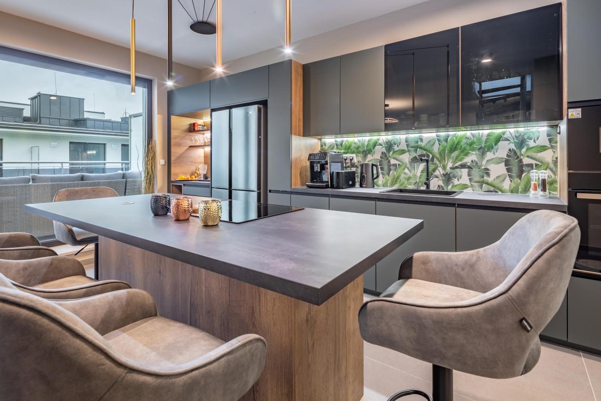 Apartamento Luxury Penthouse W Garage - Centre *
