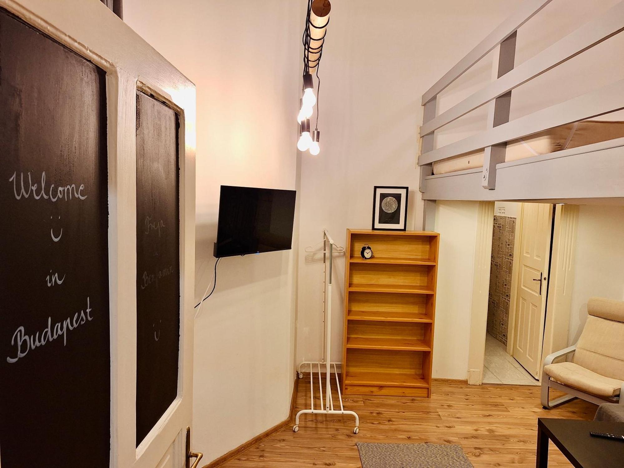Summer Apartment *