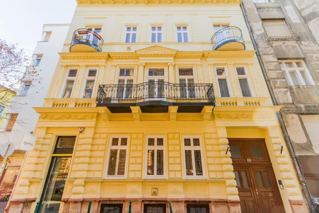 Sunny Bright, Centrally Located, Ac Balcony By Nw Appartamento *