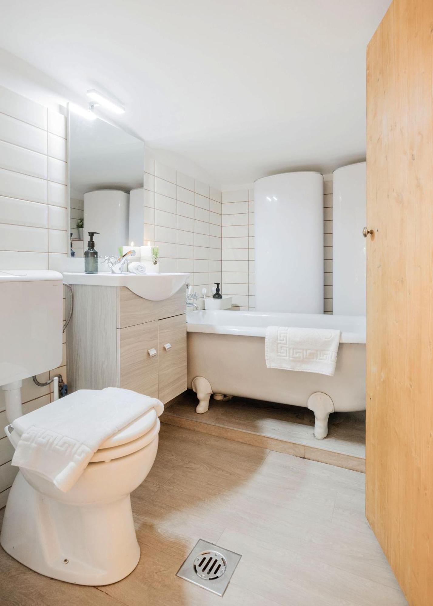 Apartamento Wellness Wonderland Garden, Sauna, Jacuzzi In Cbd *