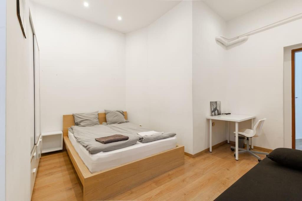 Elegant Downtown At Kiraly 39 *