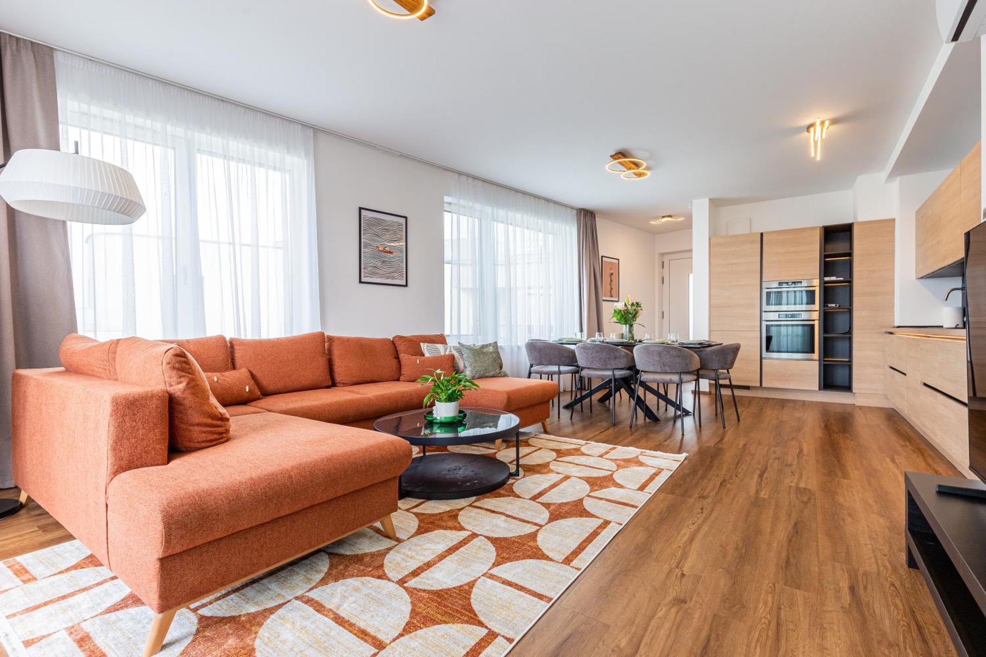 New Penthouse W Double Parking, Panoramic Balcony Apartamento