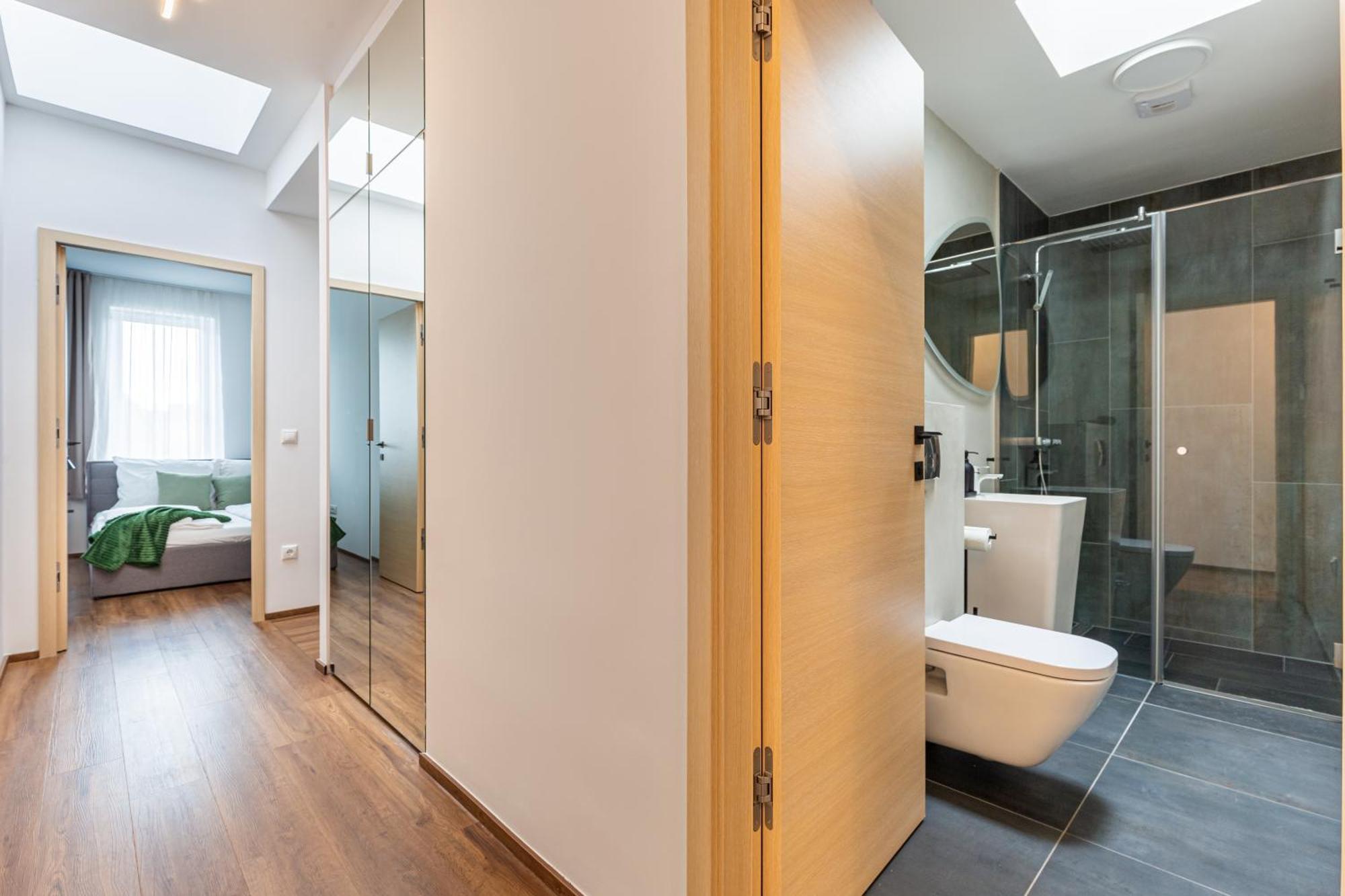 New Penthouse W Double Parking, Panoramic Balcony Apartamento