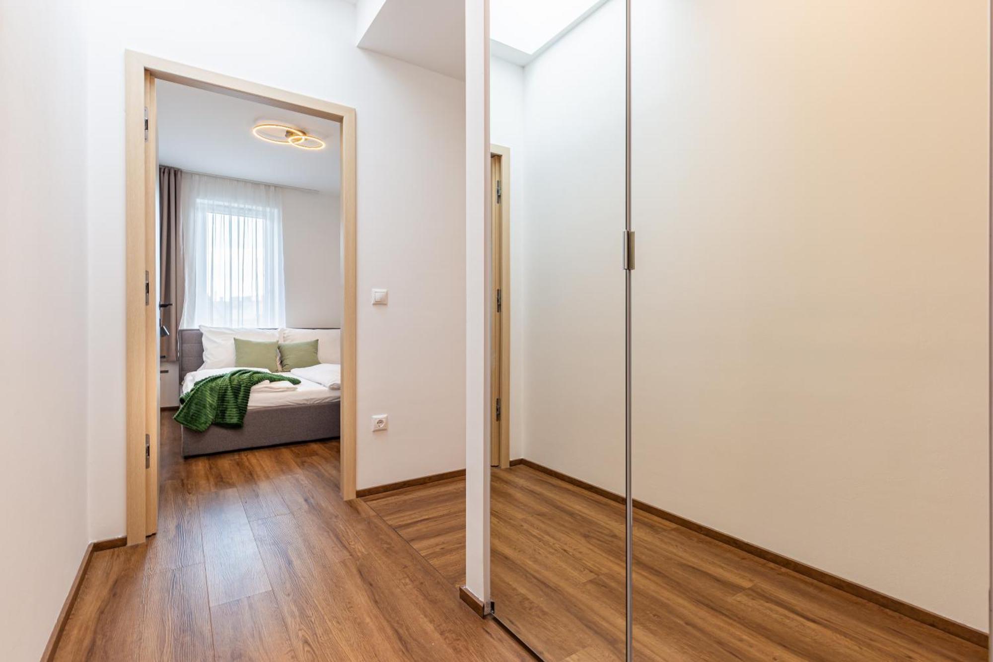 New Penthouse W Double Parking, Panoramic Balcony Apartamento