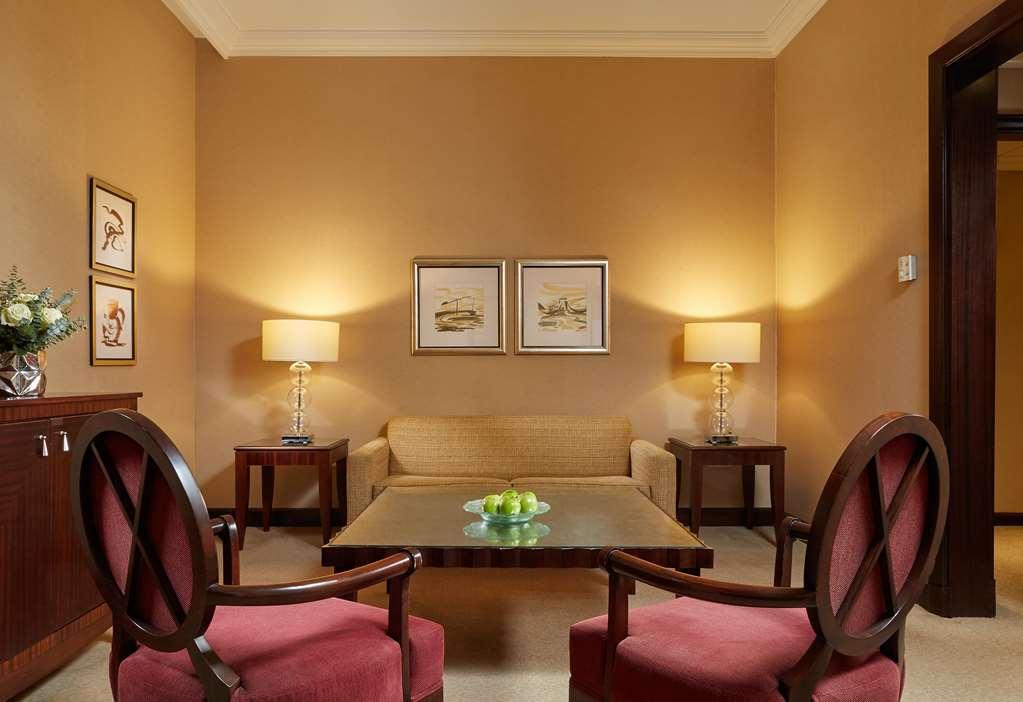 Corinthia 5*