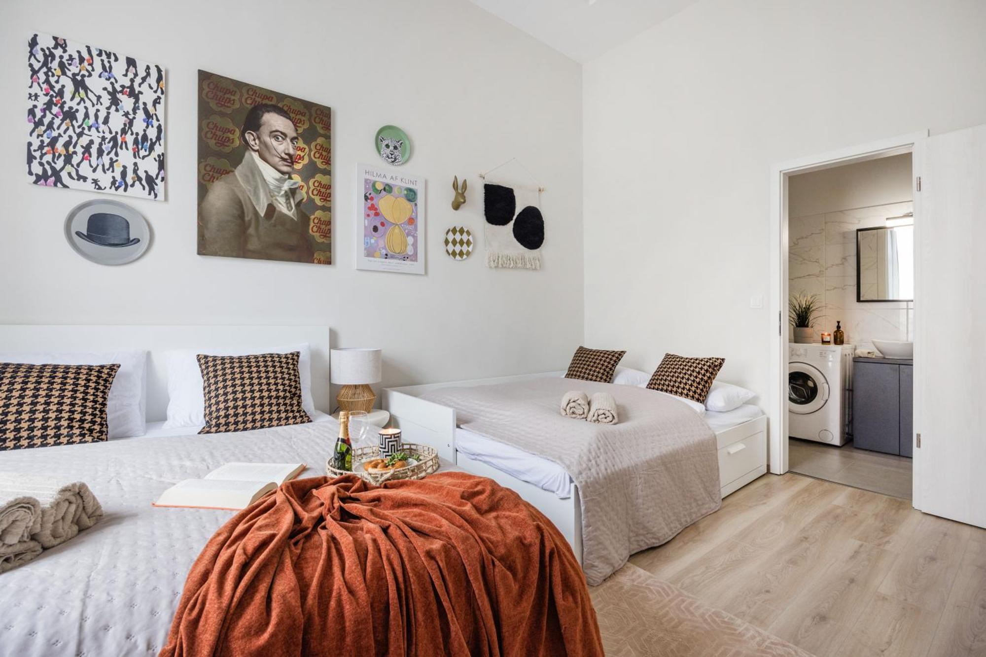 Oasis - Modern Charm, Timeless Comfort