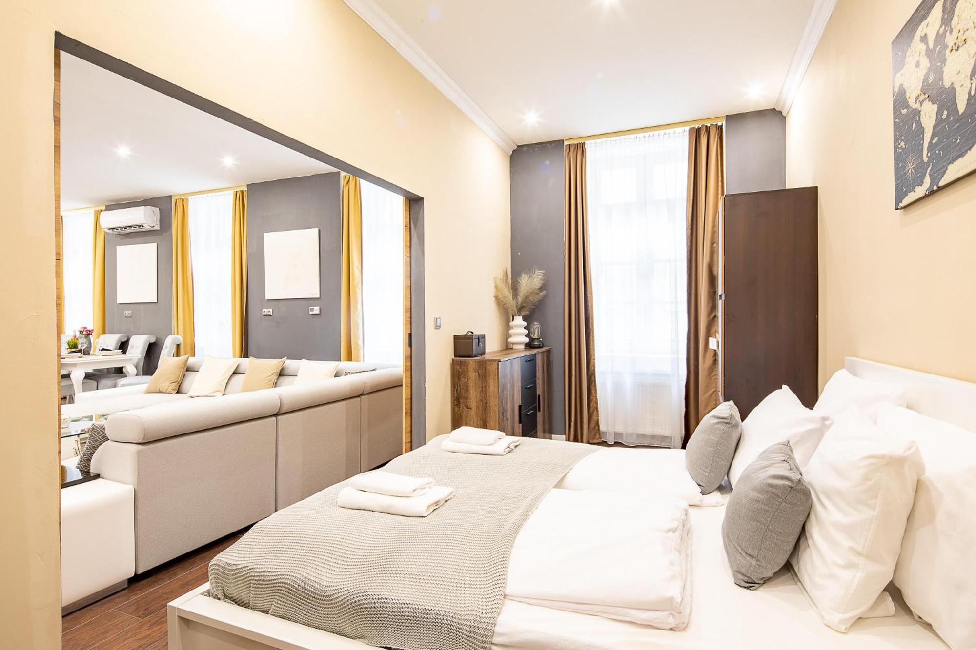 Huge Warm Luxury Budapest