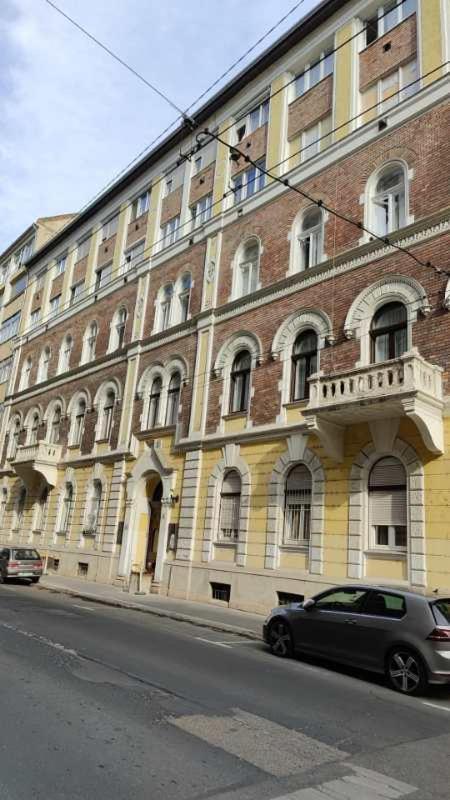 U Central Appartement