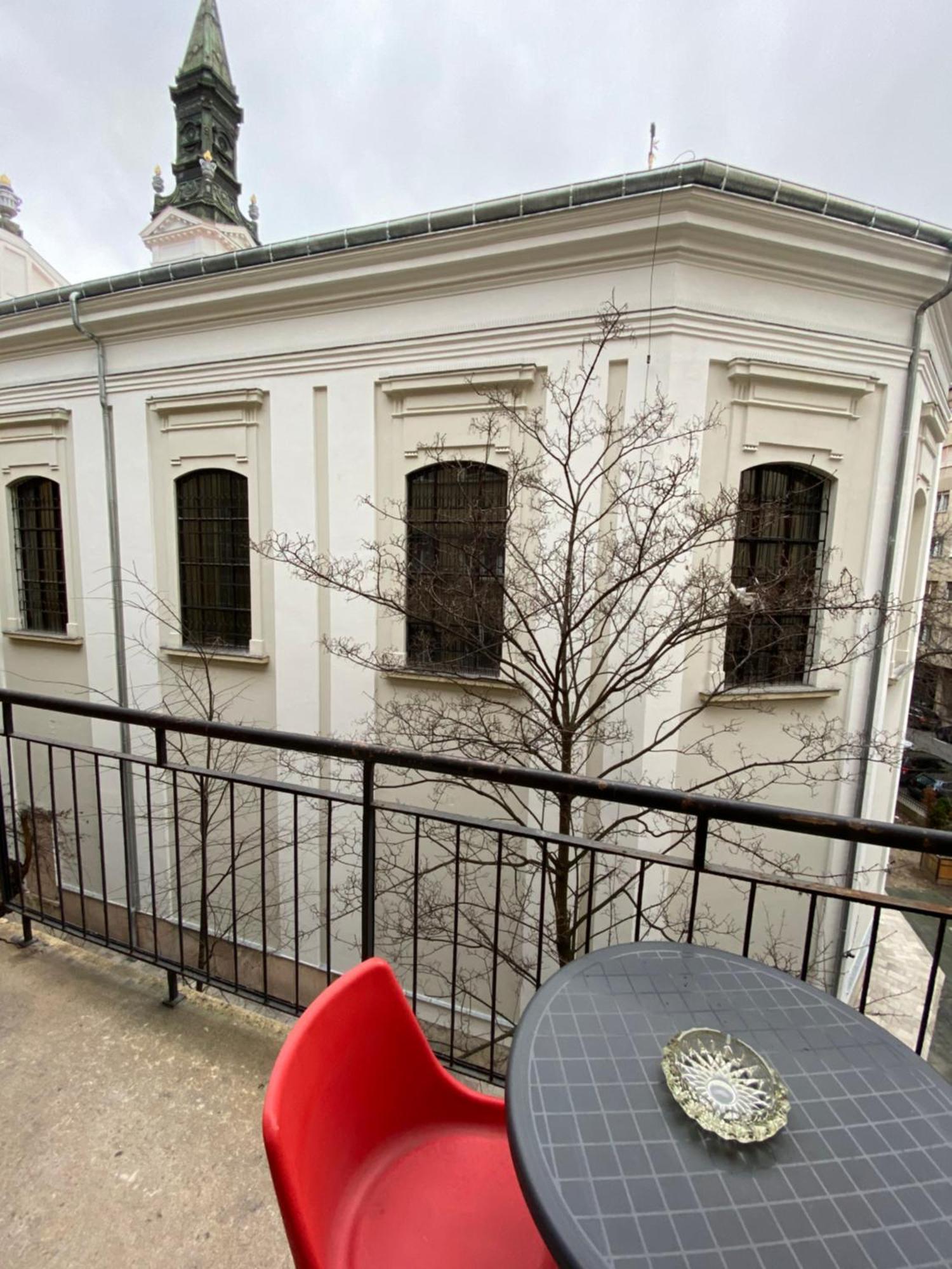 & And Center Apartment Budapest