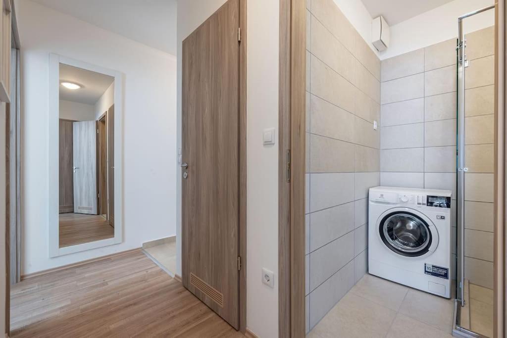 Appartement Big With Garage & Balcony & Ac & Lift