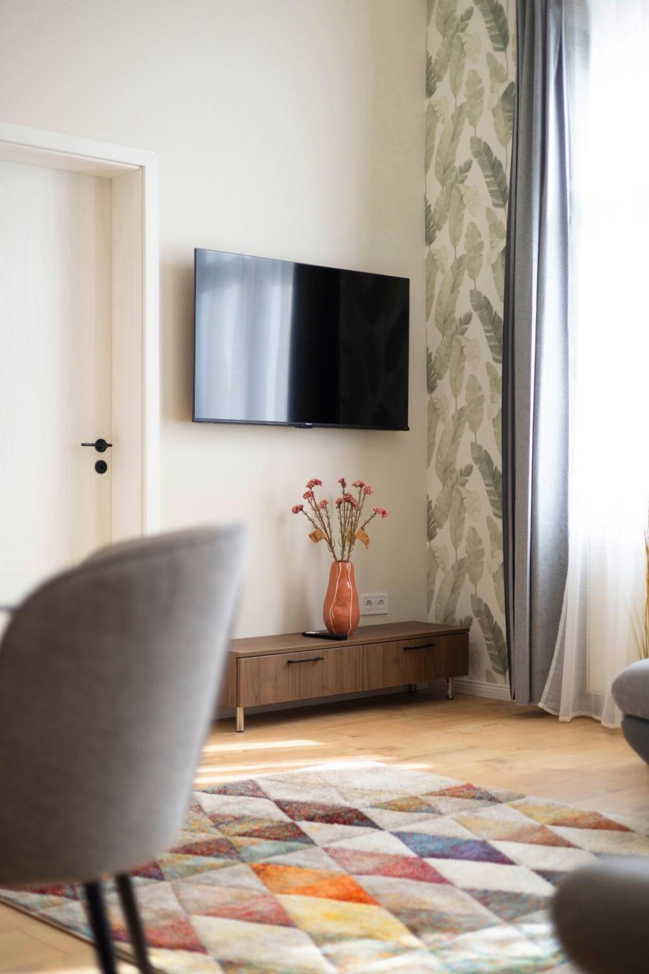 Apartamento Deluxe Izabella Center With 4bedrm, 3bathrm Budapest