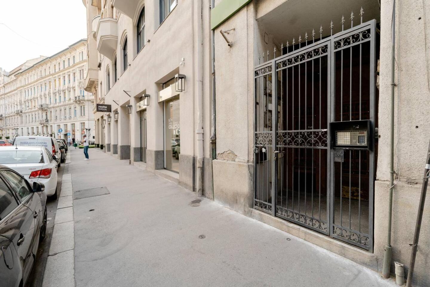 Apartment New! Location Flat By The Synagogue *