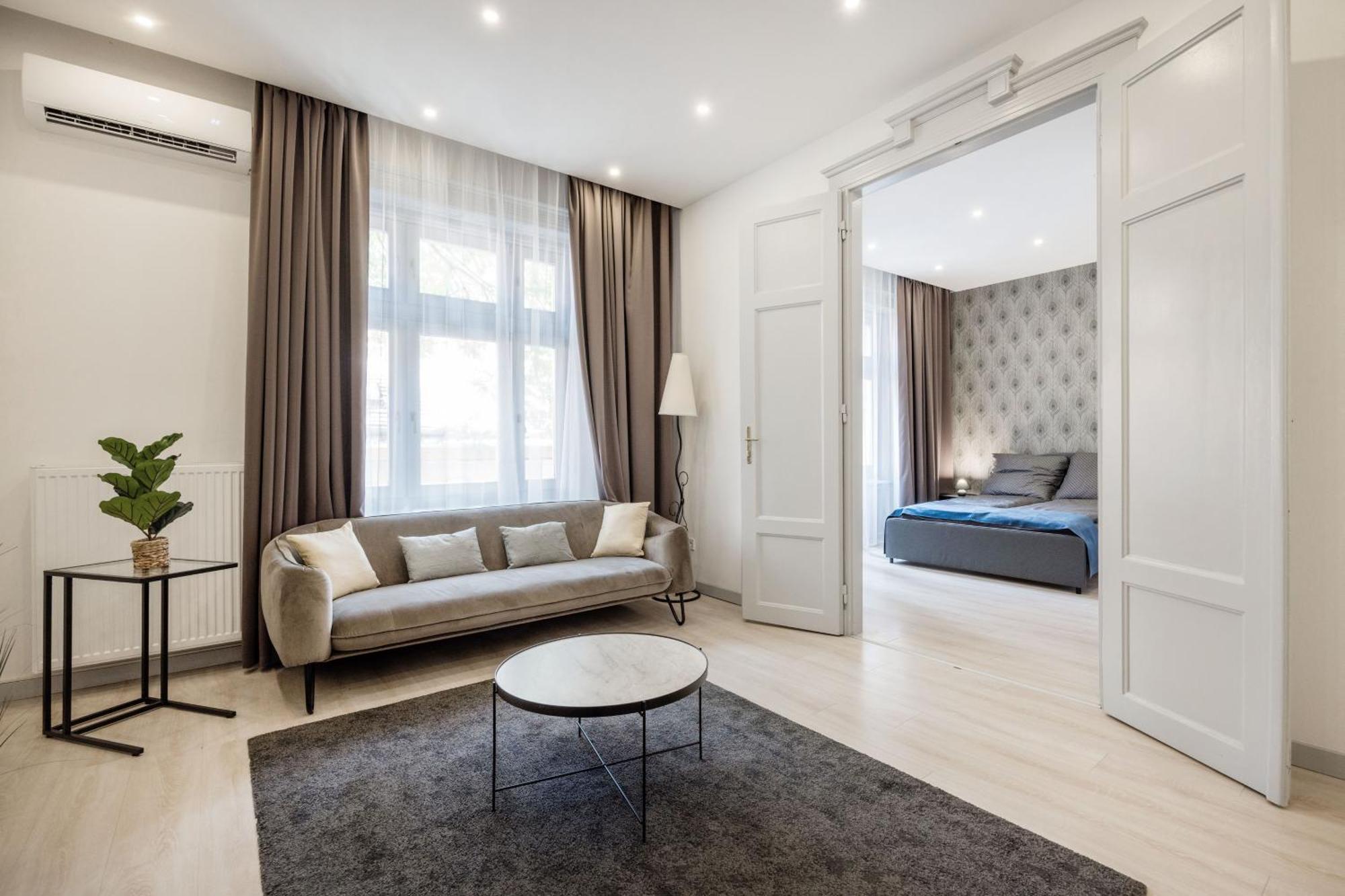 Elegant Two-bedroom In The Centre Lägenhet Budapest