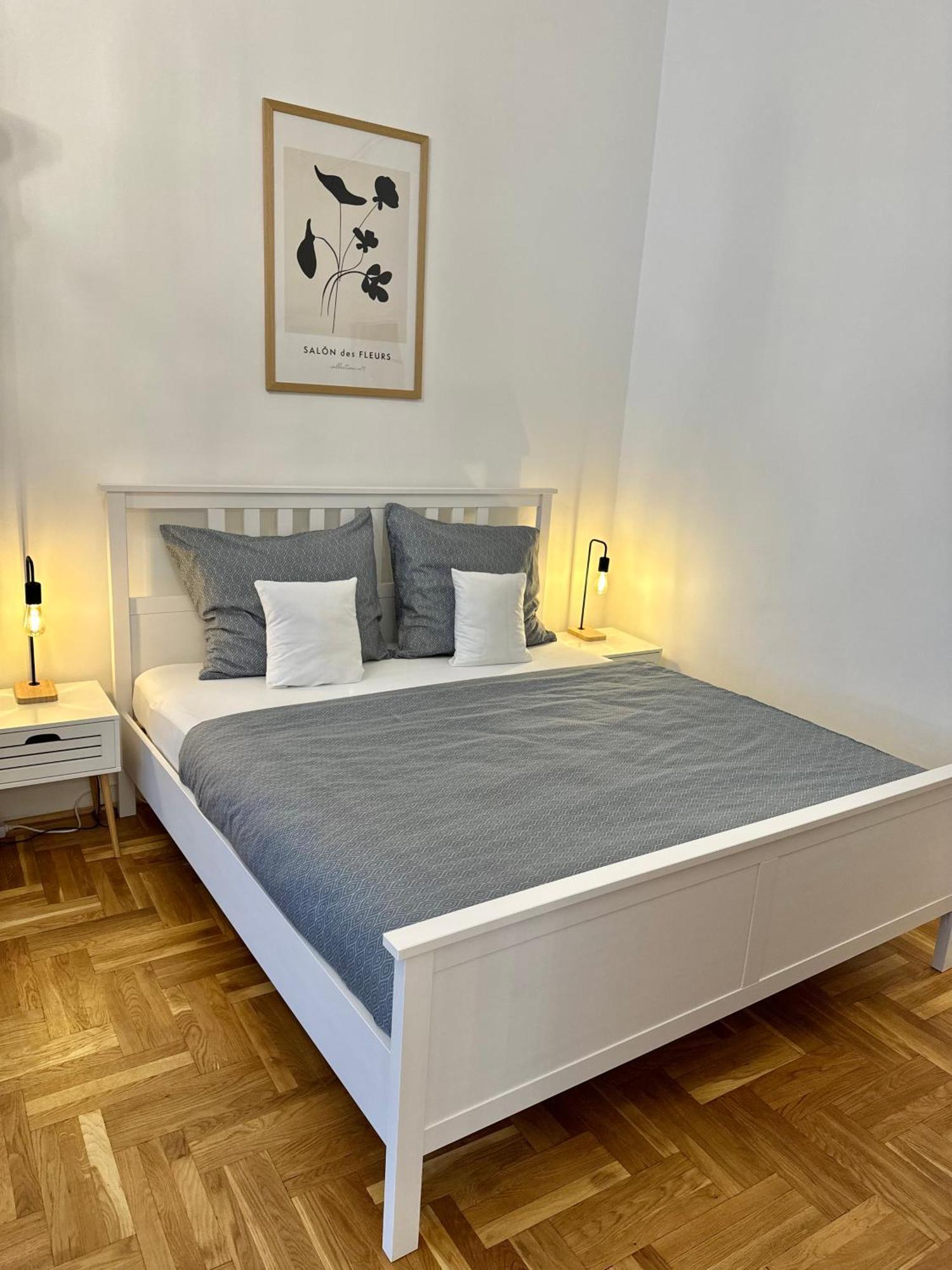 Grand Apartment *