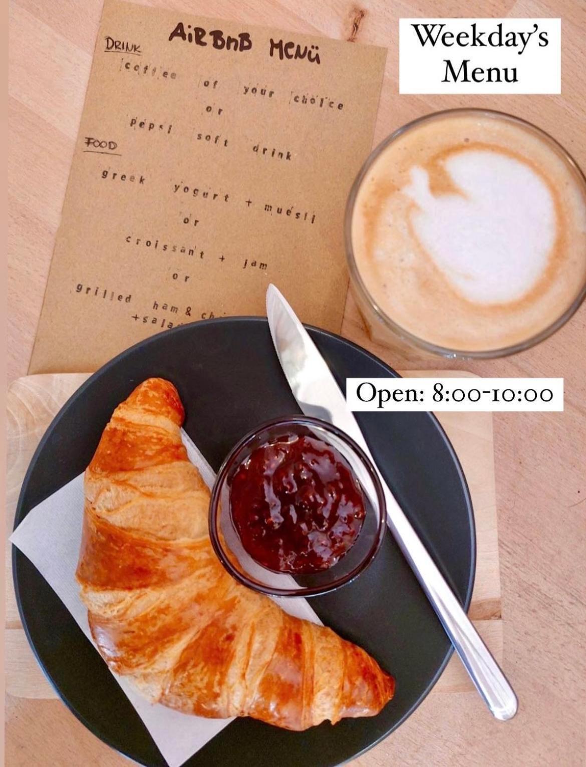 Szekely Near Deak Ferenc Square With Free Parking In Garage *