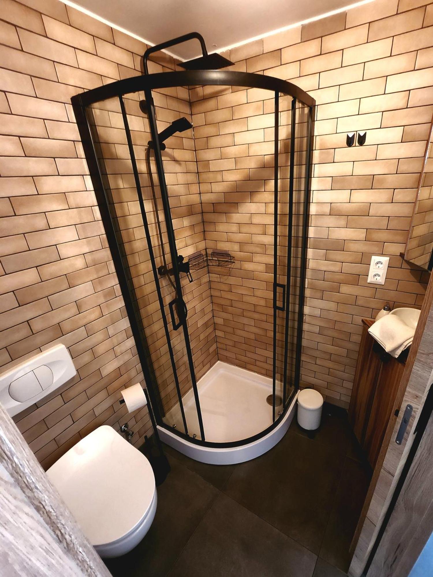 Apartment K21 