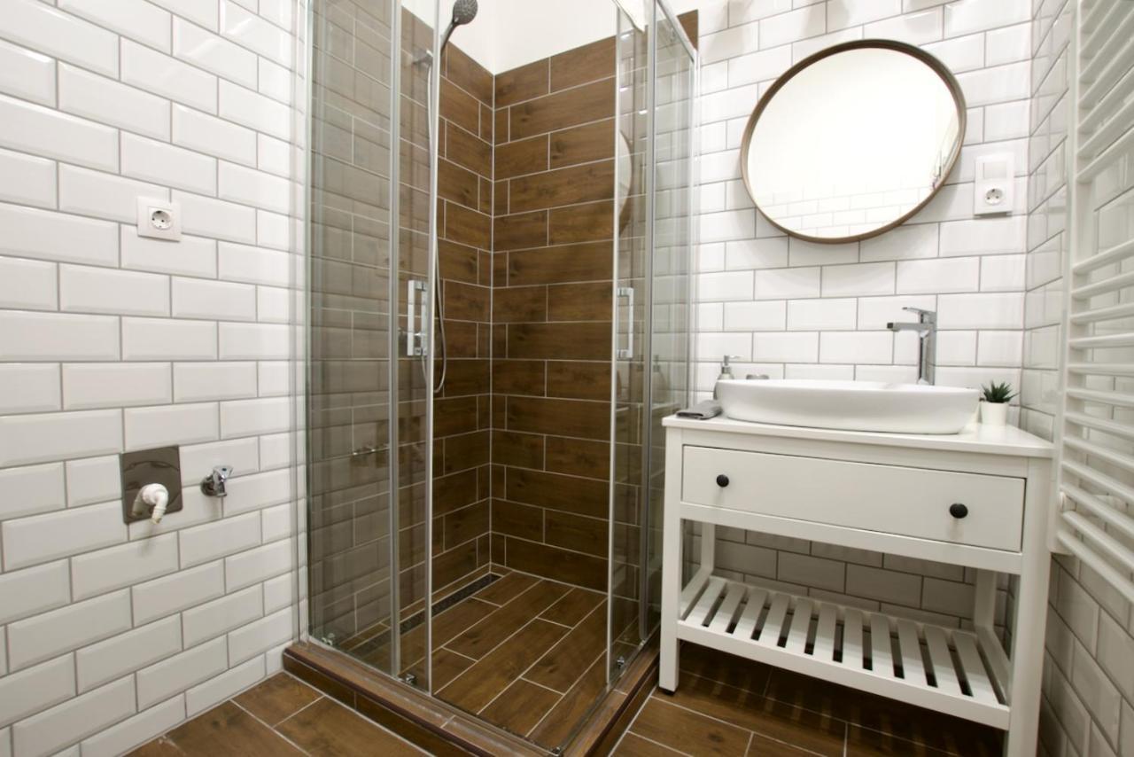 By Hi5 Apartments- Erzsebet 44 Budapešť