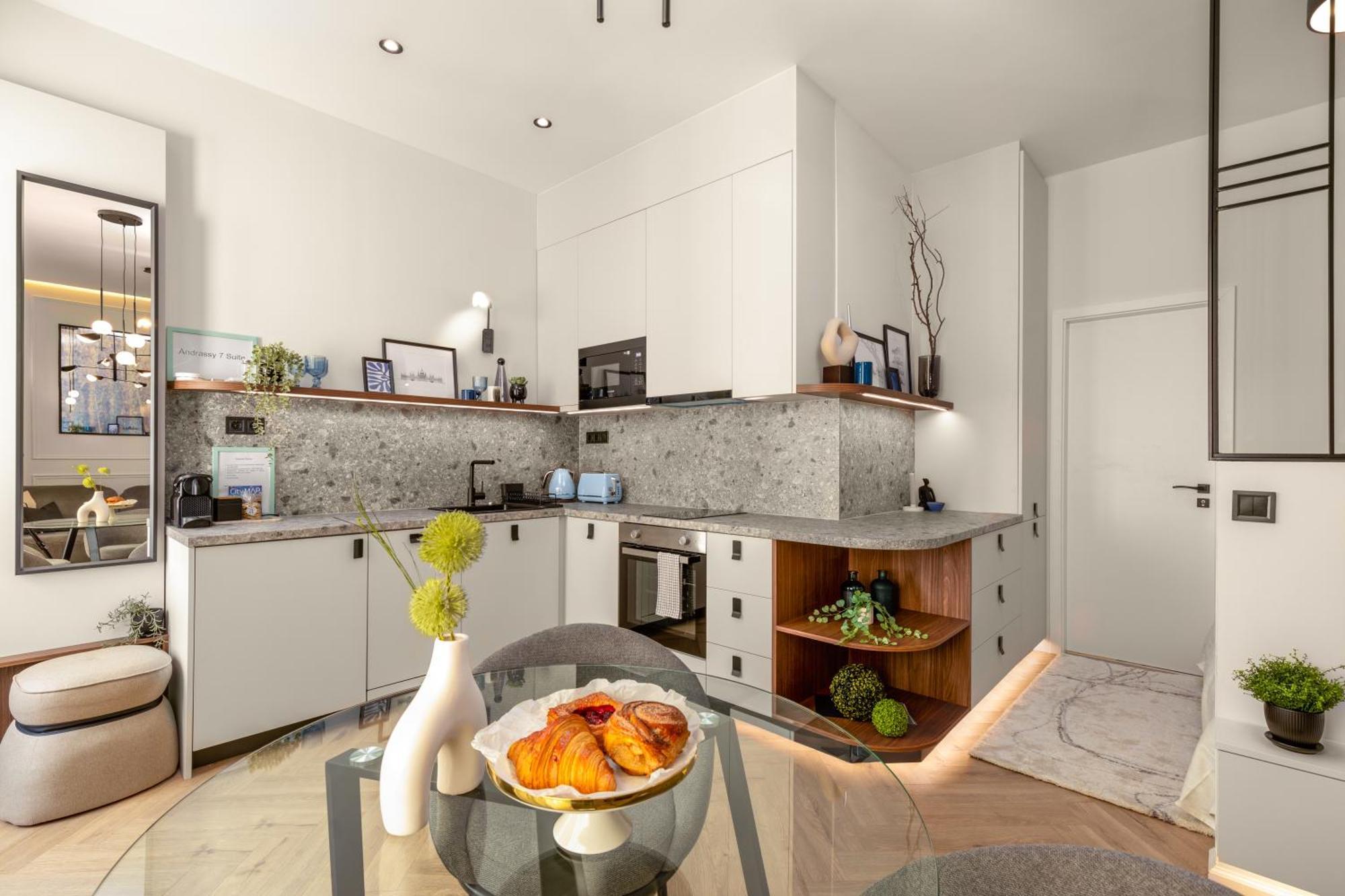 Andrassy 7 Premium Lejlighed