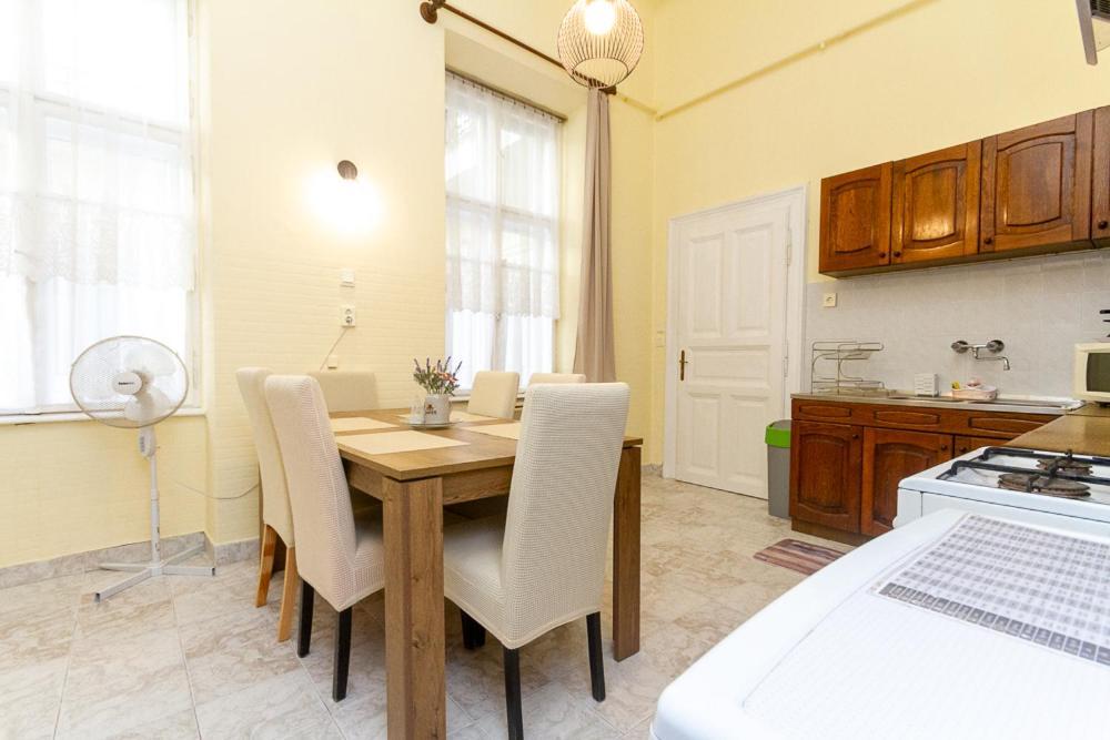 Appartamento Airport Shuttle 3bdr Multibedroom By Nw Budapest