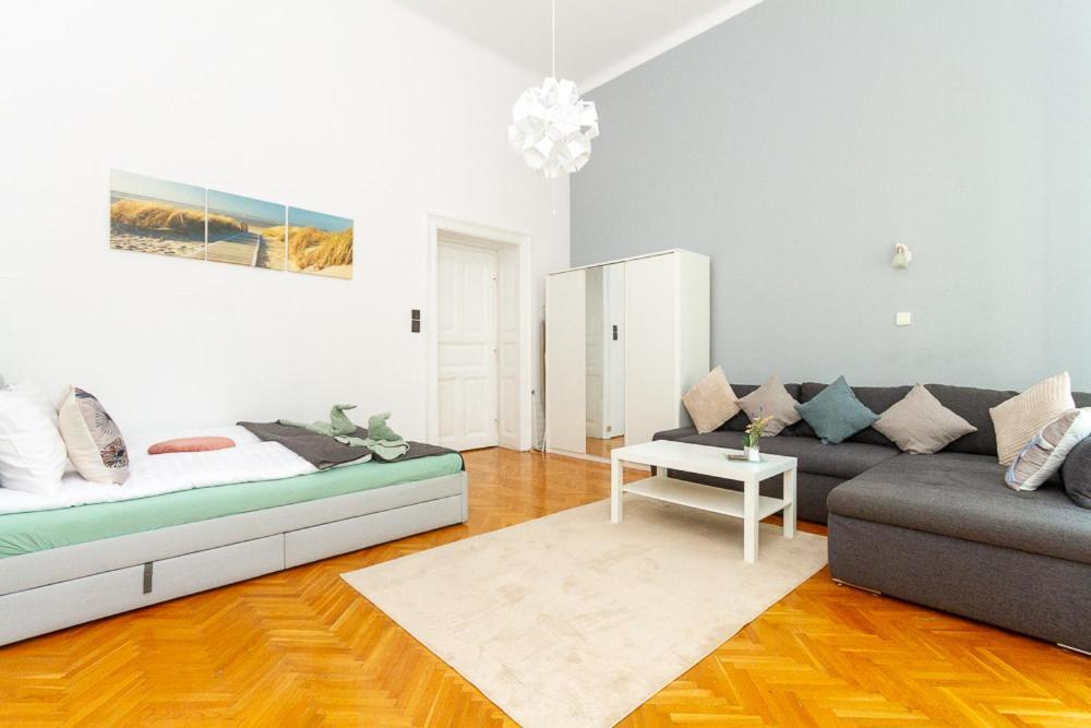Appartamento Airport Shuttle 3bdr Multibedroom By Nw Budapest