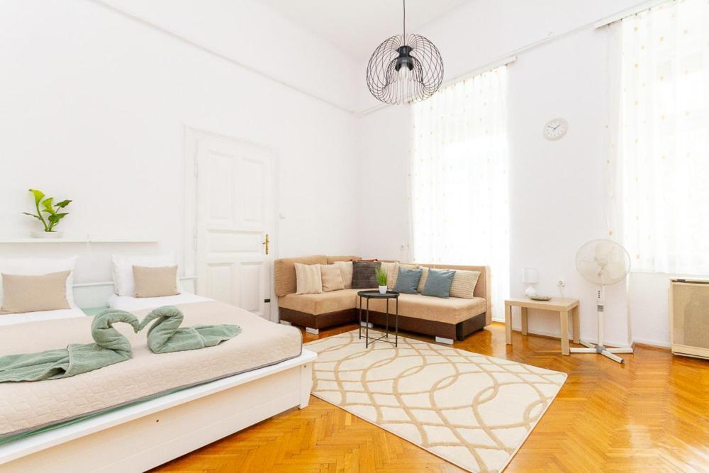 Airport Shuttle 3bdr Multibedroom By Nw Appartamento Budapest
