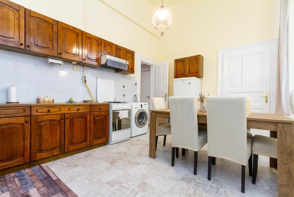 Airport Shuttle 3bdr Multibedroom By Nw Budapest