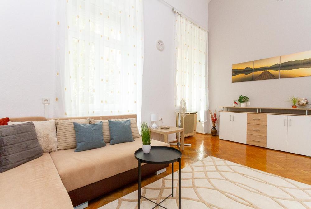 Appartamento Airport Shuttle 3bdr Multibedroom By Nw Budapest