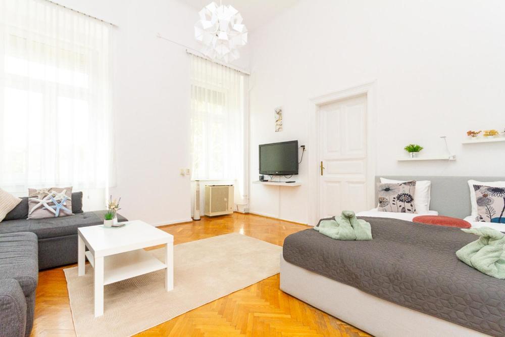 Airport Shuttle 3bdr Multibedroom By Nw Appartamento Budapest