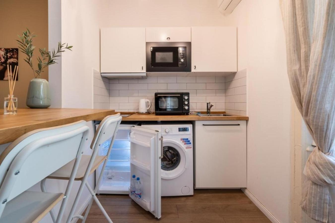 Boutique 2 Apartment *