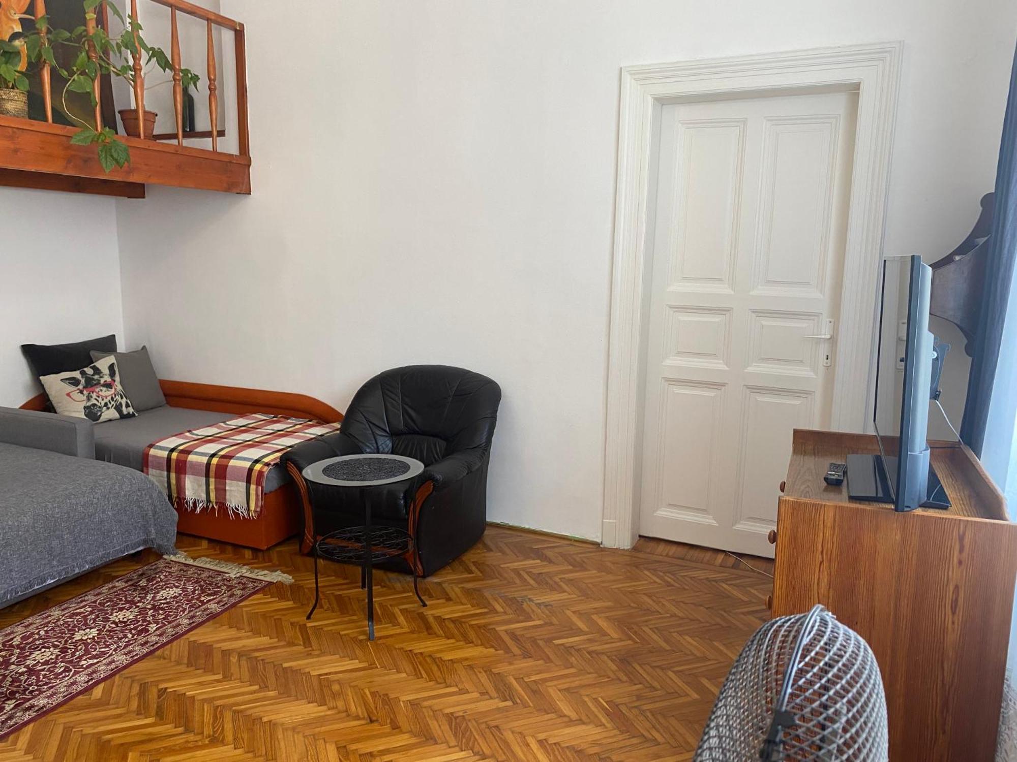 Oasis One Bedroom For Renting * Budapest