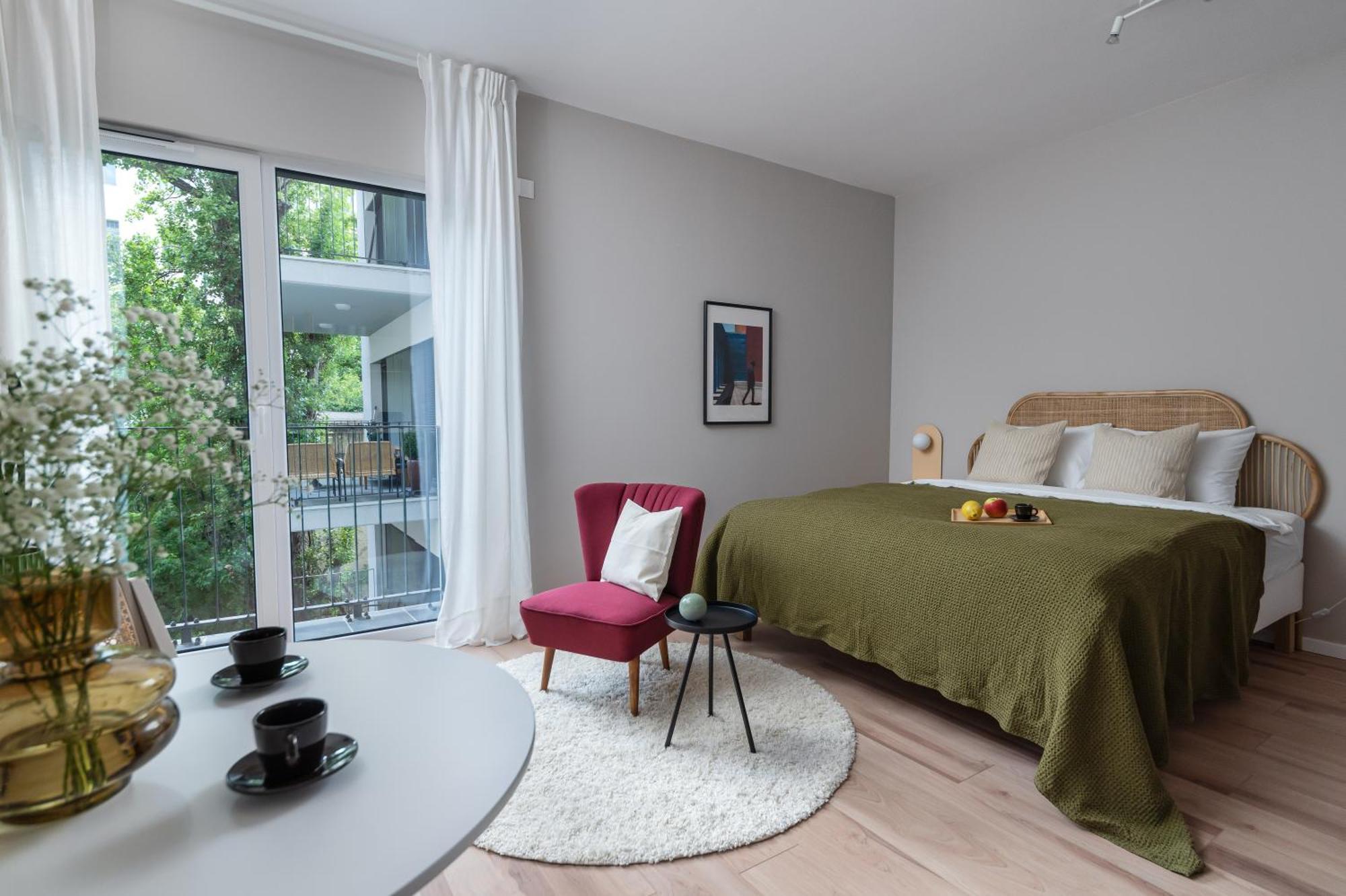 Oliver Boutique Studio - Brand New, Central, Quiet