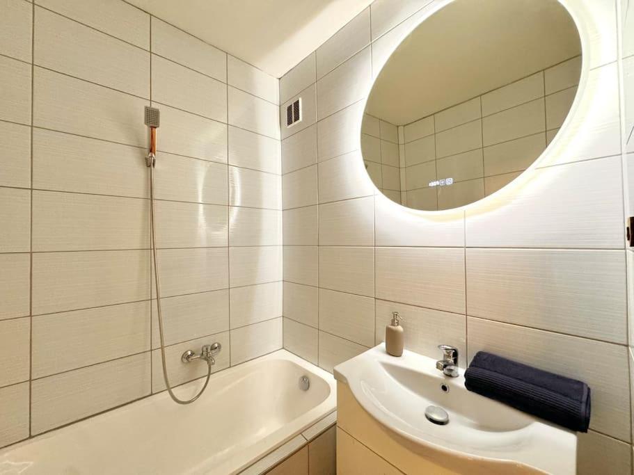 Apartment Szigony - Spacious Budapest
