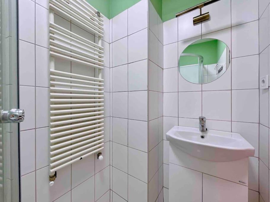 5 Downtown Vintage With Balcony Apartmán *