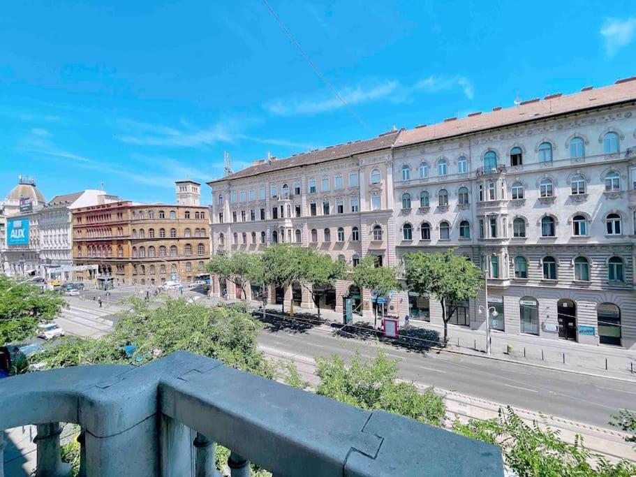 5 Downtown Vintage With Balcony Apartmán