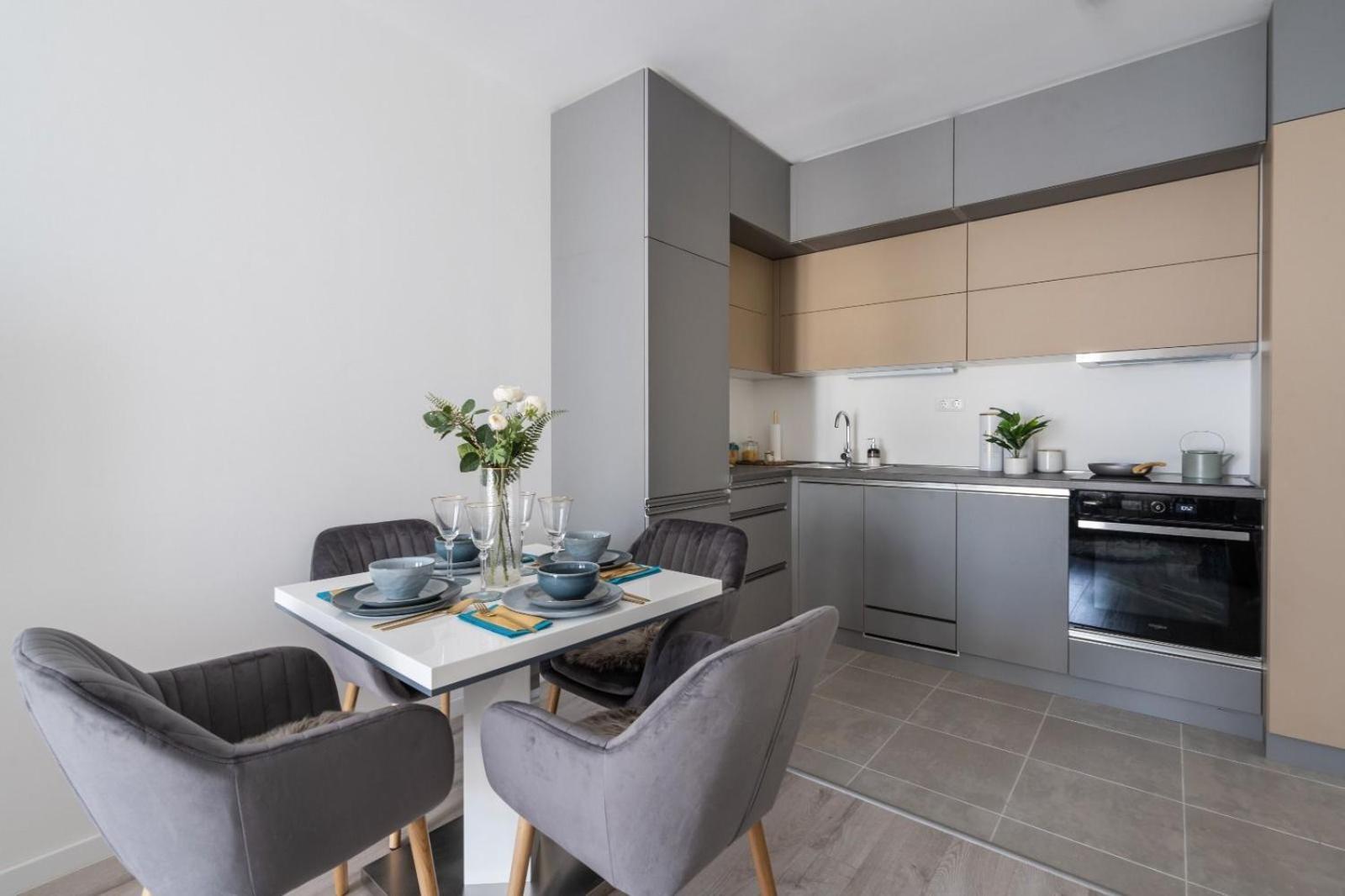 Premier Pest Side Appartement *