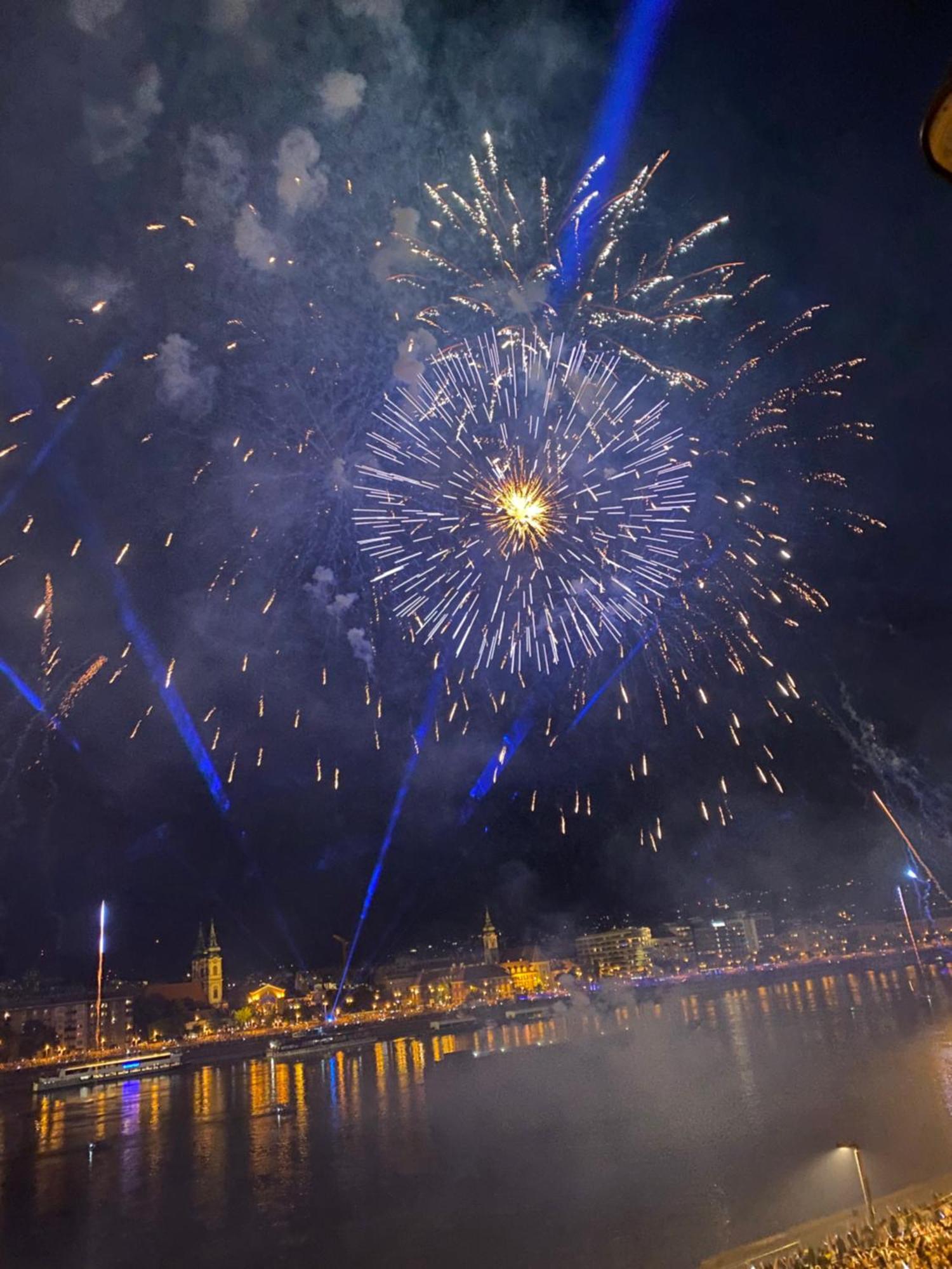 Panoramic Luxury In The Beautiful Part Of Budapest! Budapest