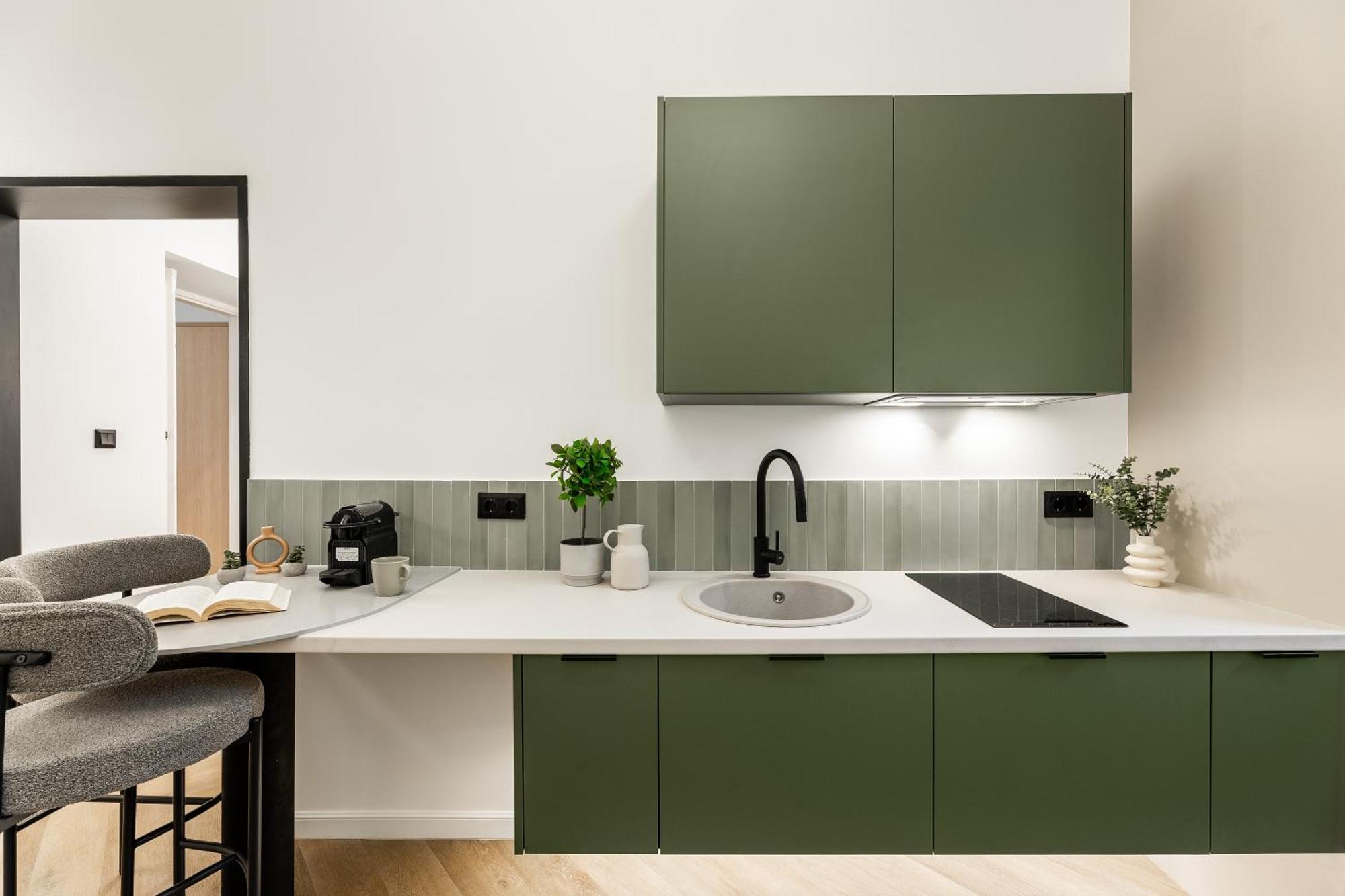 Coente Kiraly 51 * Budapest