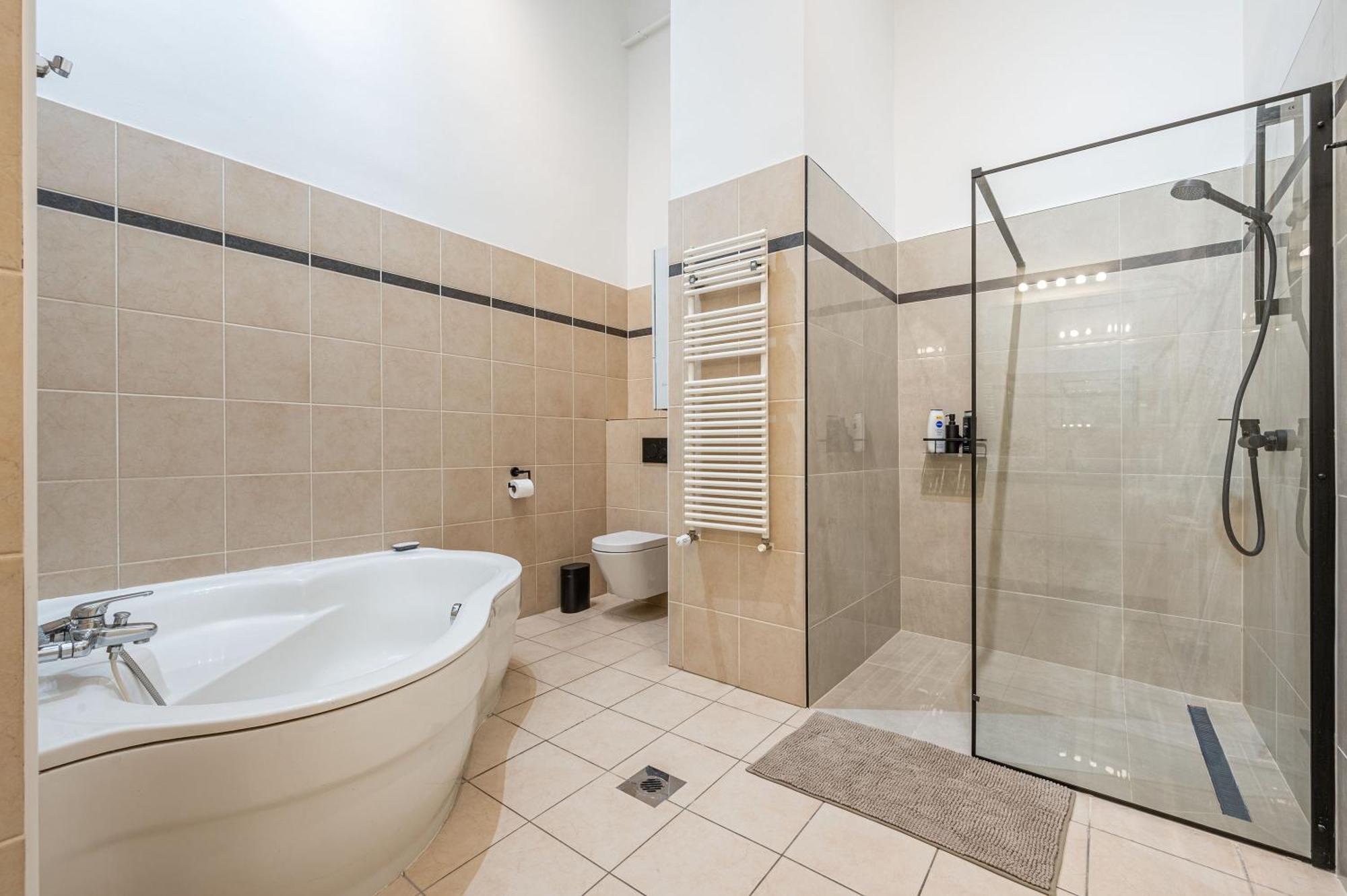 Andrassy 28, Next To Opera, Parking Apartamento *