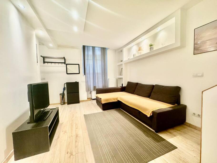 Appartement R8 2br Free Parking
