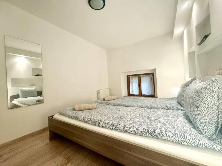 Appartement R8 2br Free Parking *