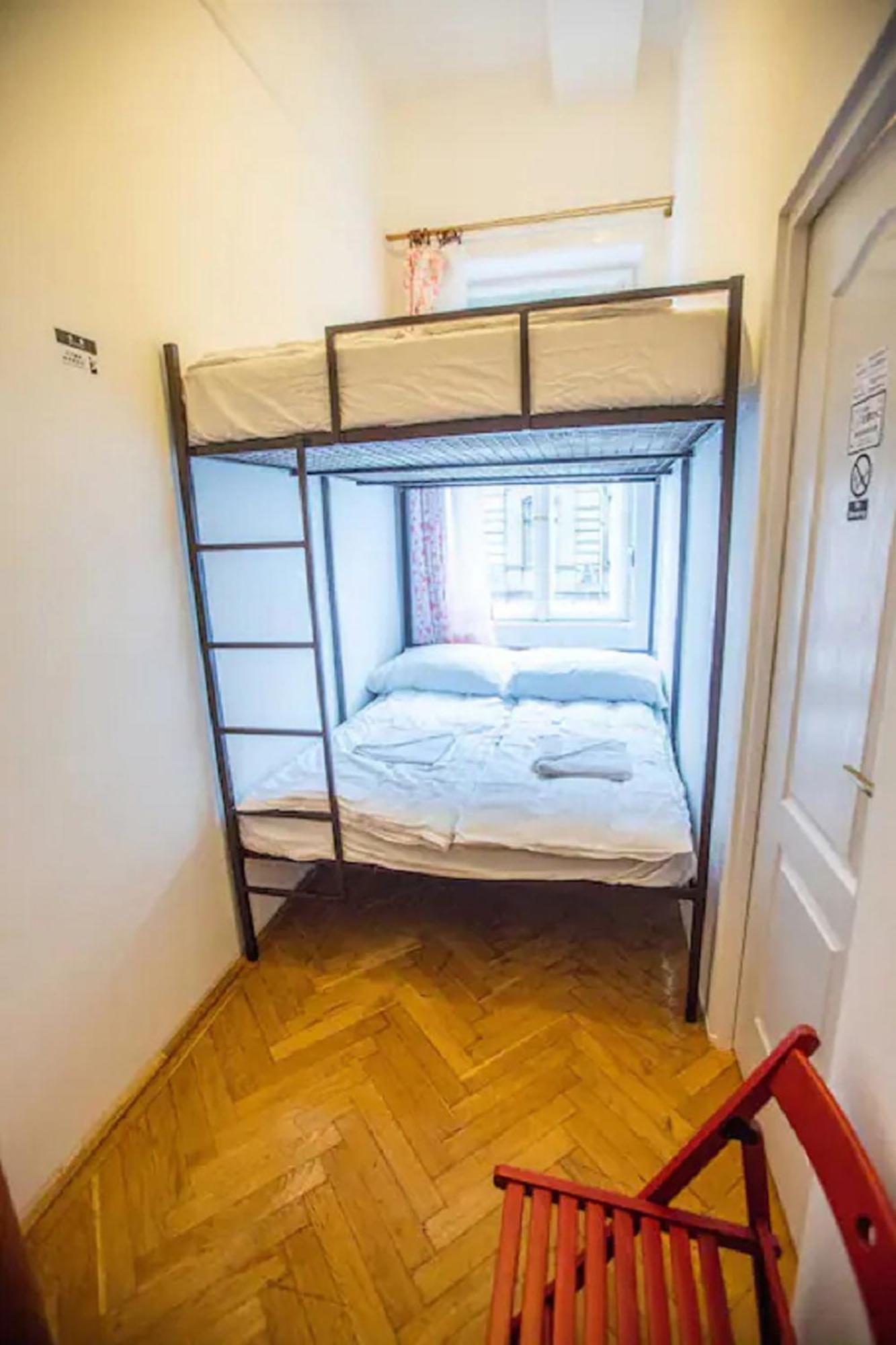 Centre Sunshine Bedroom Season 5 *