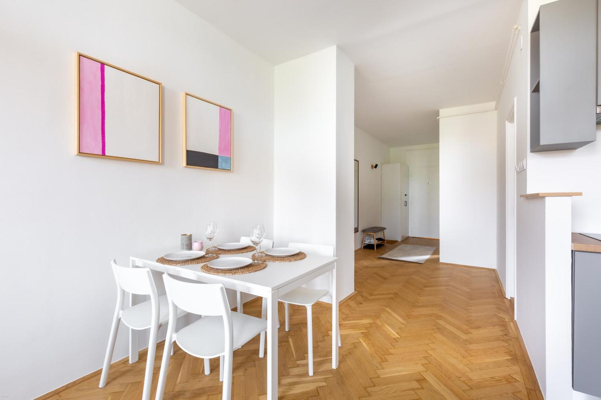 Spacious And Freshly Renovated * Budapest