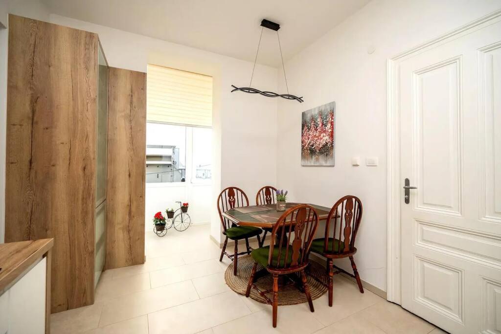 Appartamento Luxury 2bdr In Budapest
