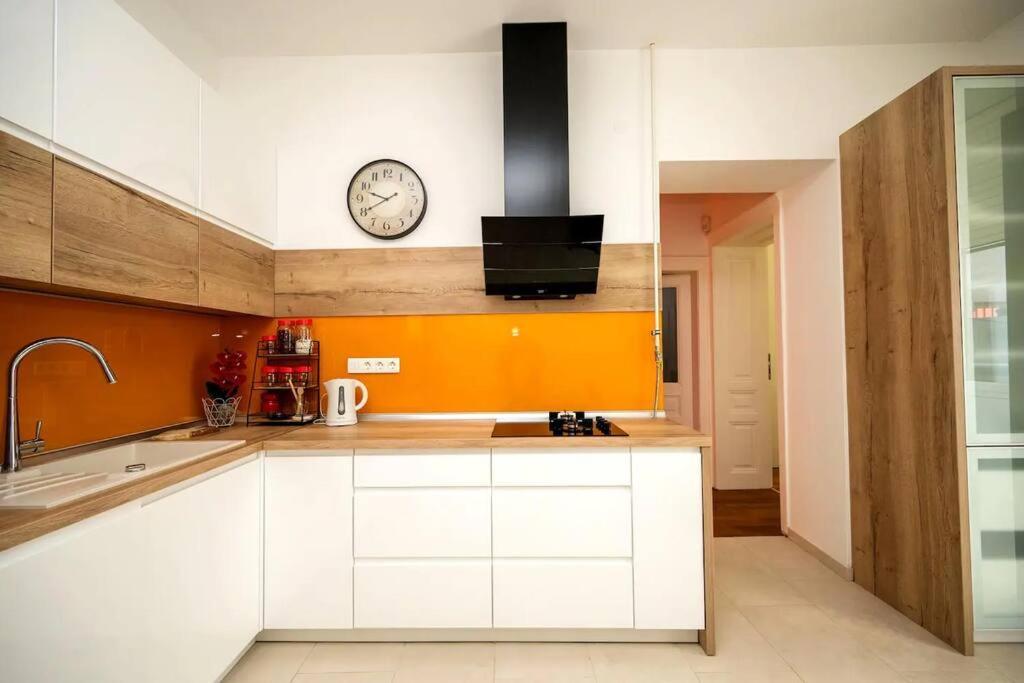 Appartamento Luxury 2bdr In Budapest