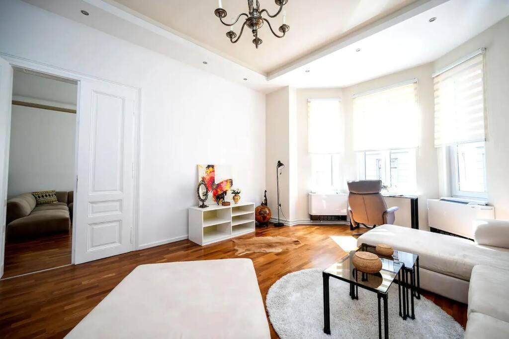 Luxury 2bdr In Appartamento *