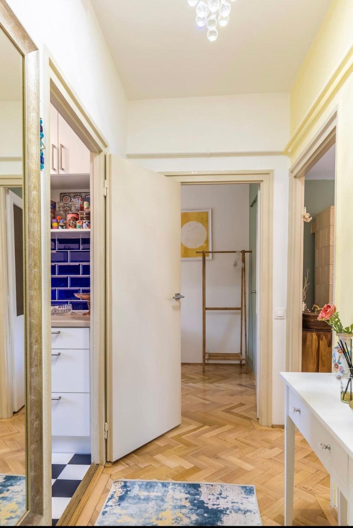 Elegant Escape By Buda Castle For Pleasure Seekers *